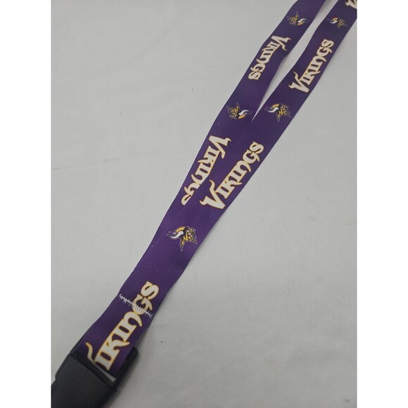 Minnesota Vikings Detachable Team Logo Lanyard Keychain NFL - Picture 3 of 13